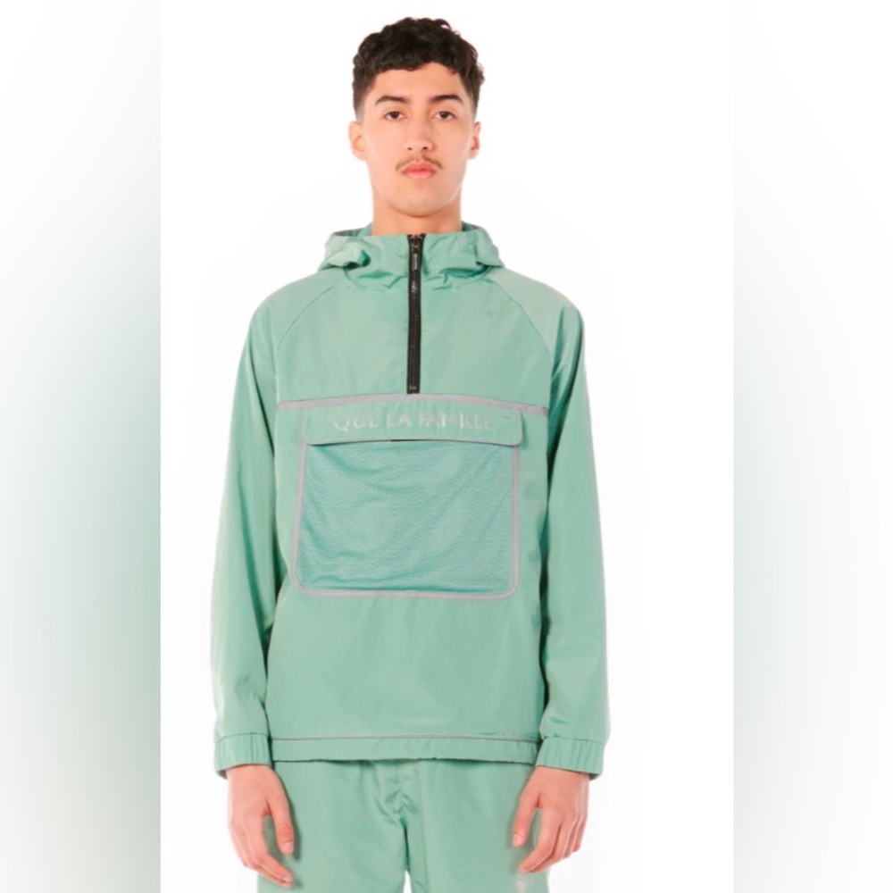 Que La Famille wind breaker in Mint Green NWT *See Description* size M